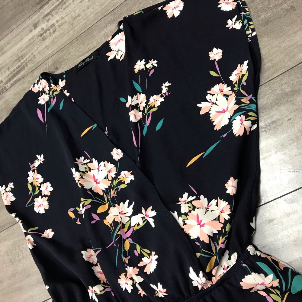 Floral Romper - Picture 2 of 3